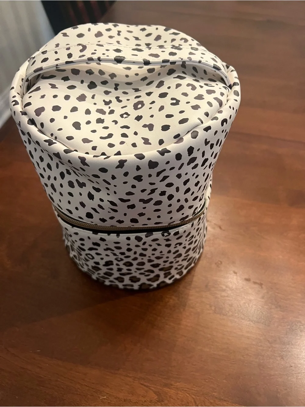 Young Living Spotted Round Diffuser Case - White with Black Leopard Spots